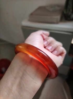 精品56圈口天然原矿原色无烧无染色巴西红玉髓手镯冰红玛瑙玉镯