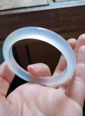 52圈口微瑕特惠天然原色无烧无染色马料白冰手镯一口糖玛瑙玉髓