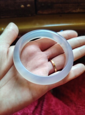 54.2圈口天然原色无烧无染色玉髓手镯送女友闺蜜生日礼物