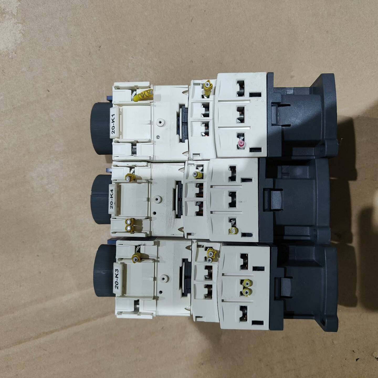 询价购-施耐德接触器延时模块LADR2 LADT0，法国 - 图0