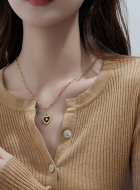 高级感秋冬黑色爱心项链毛衣链女