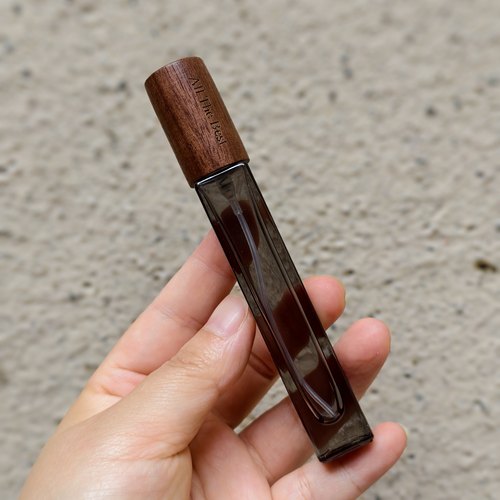 香水分装瓶10ml高端便携式小样香水空瓶按压喷雾瓶5ml旅行小空瓶 - 图3