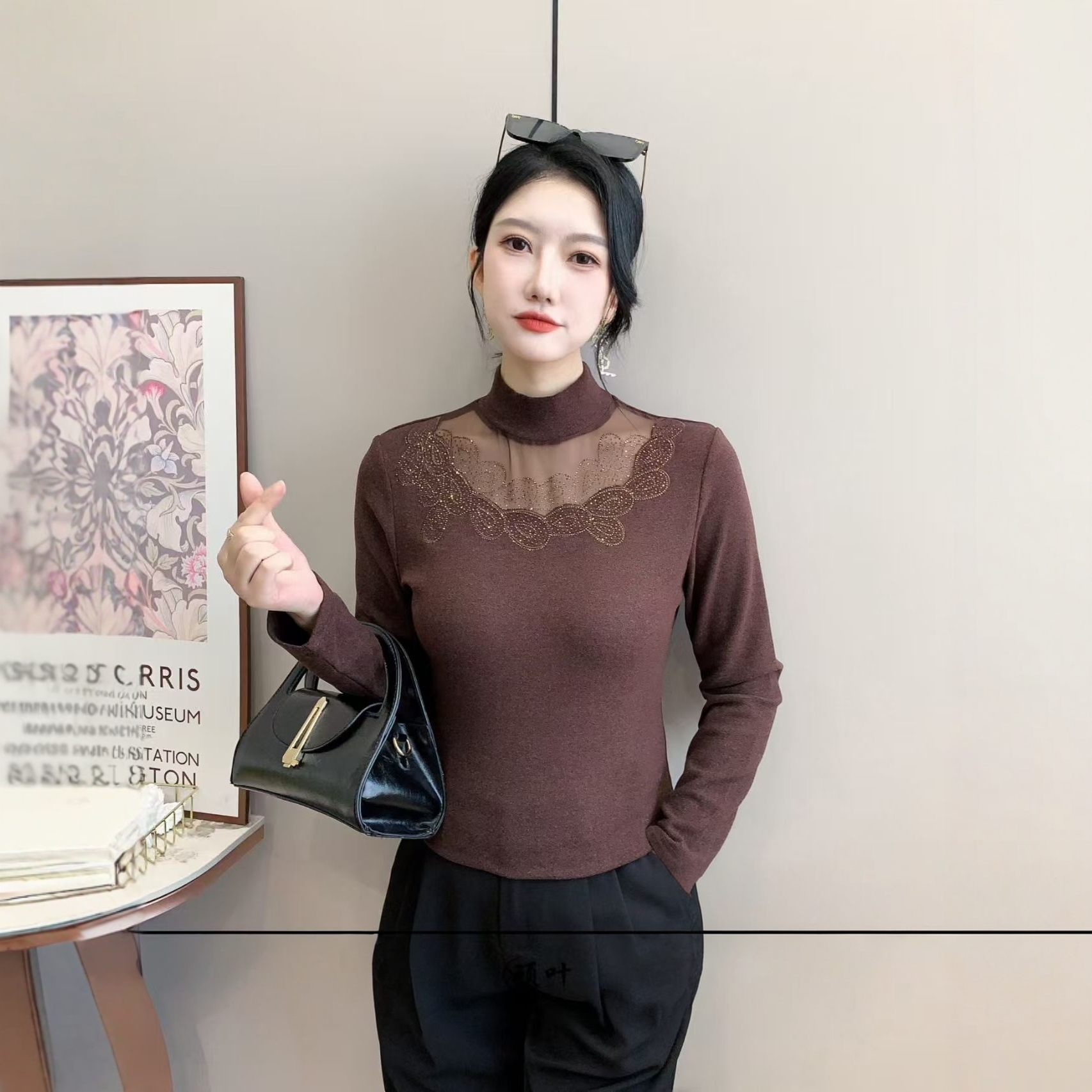 德绒半高领长袖T恤女秋冬时尚打底衫烫钻显瘦修身时尚百搭上衣 - 图0