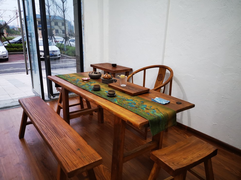 老榆木门板桌复古民宿轻奢现代风化木板原木茶桌茶台桌椅组合定制
