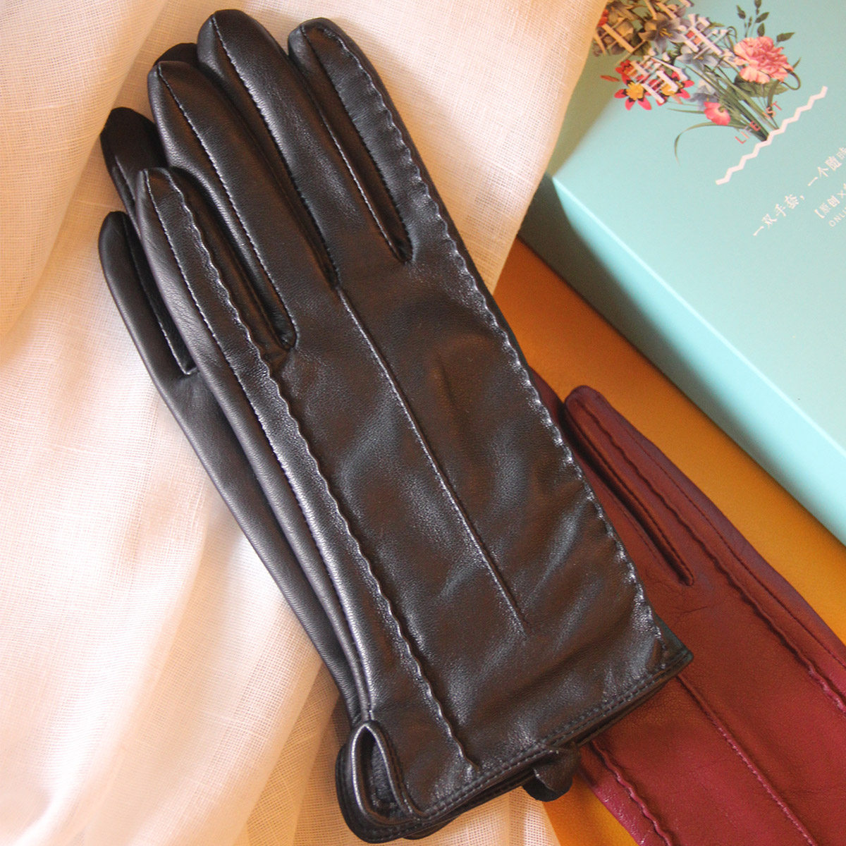 生活清单冬季新品柔软小羊皮女款手套加绒薄绒保暖触屏手套冬季女,淘宝优惠券,粉丝福利购,淘宝优惠卷