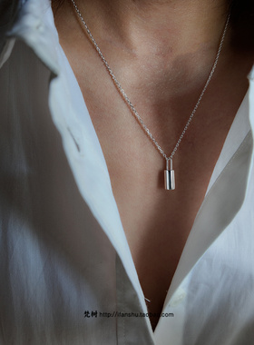 925银几何立体圆形锁锁骨链