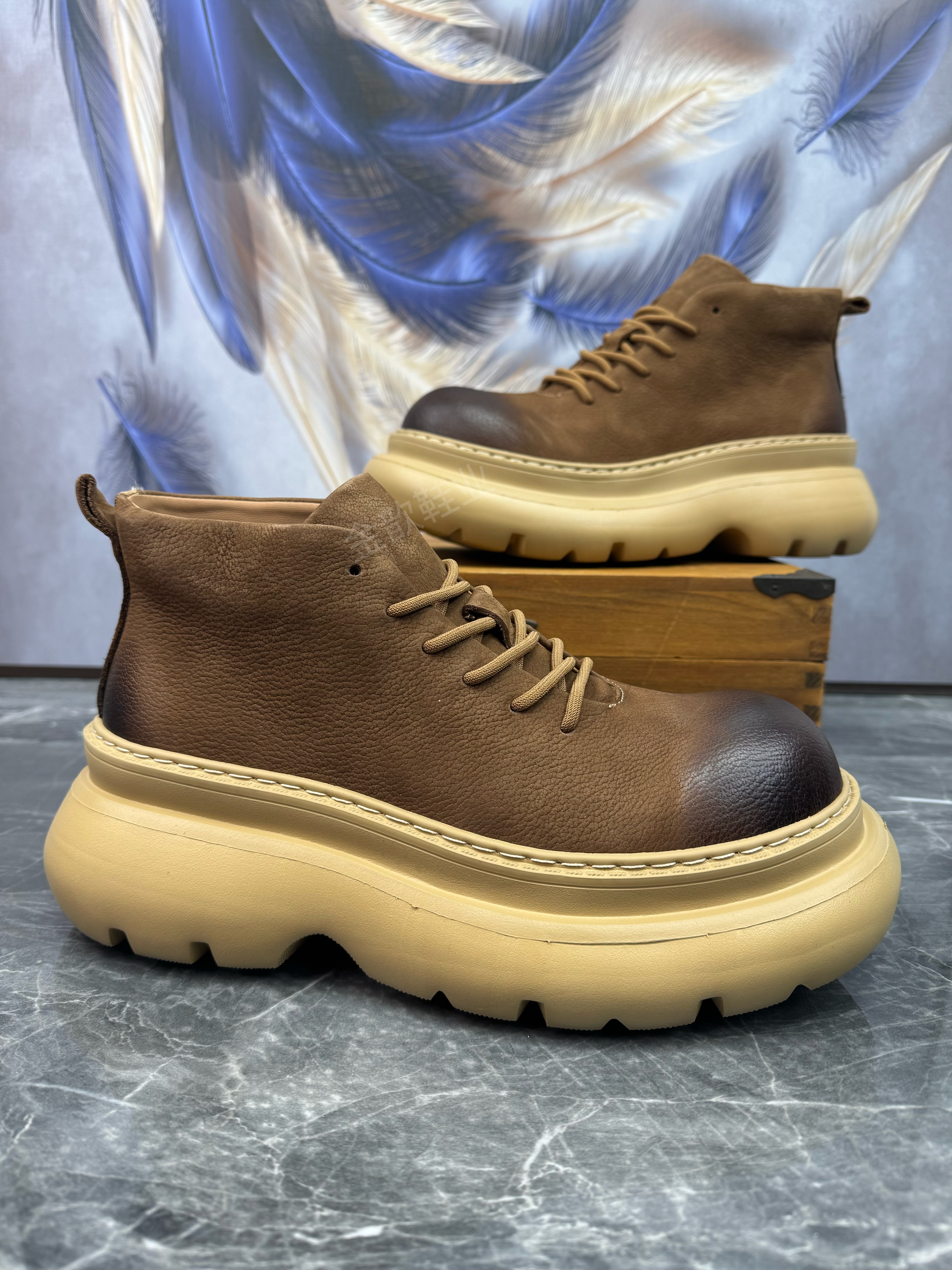 男鞋2025冬季新款头层牛皮轻便软底厚底增高百搭高帮休闲鞋短靴潮,淘宝优惠券,粉丝福利购,淘宝优惠卷