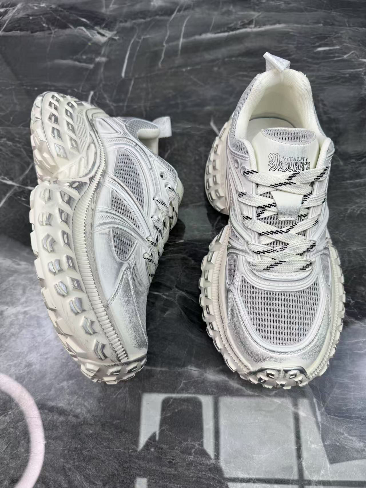 男鞋2025春夏季新款时尚潮牌轻便软底厚底增高网面透气休闲老爹鞋,淘宝优惠券,粉丝福利购,淘宝优惠卷