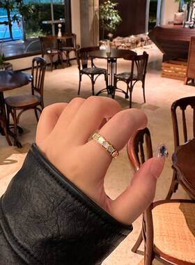 独特小众设计感贝母锆石蛇形戒指法式轻奢精致高级感开口食指指环