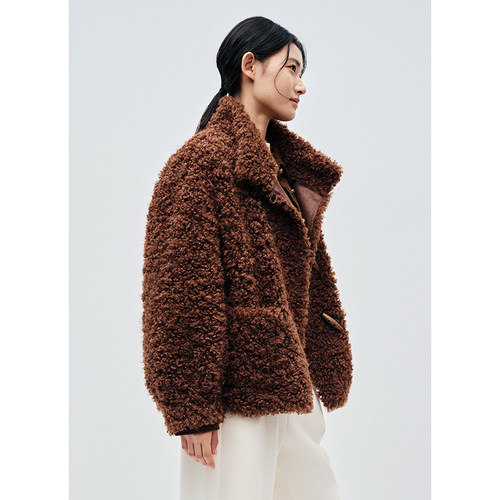 商场同款D.SIGN牛角扣休闲外套女2025新款冬季加厚仿羊羔毛上衣 - 图0