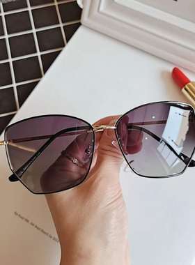 细框偏光蝶形太阳镜