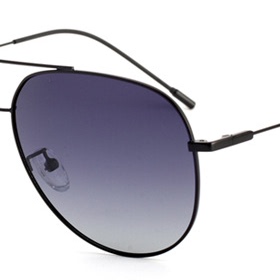 大脸黑色偏光太阳镜实店价