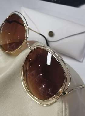 大脸镂空双层太阳镜