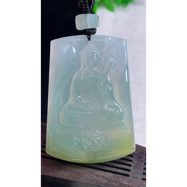Burmese natural A grade jade and jade, Laokeng ice type yellow jade, Mahasthamaprapta Bodhisattva brand pendant