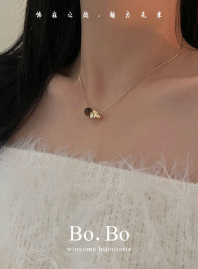 气质温柔风独特液态金属项链法式极简小众设计感小巧精致锁骨链