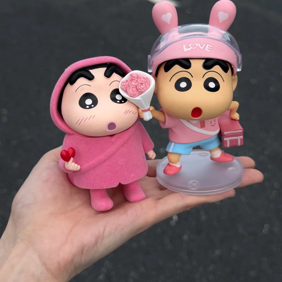 车载蜡笔小新汽车摆件可爱公仔玩偶摆件送花小新装饰汽车车尾挂件,淘宝优惠券,粉丝福利购,淘宝优惠卷