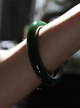 女生效果展示俄料碧玉高端