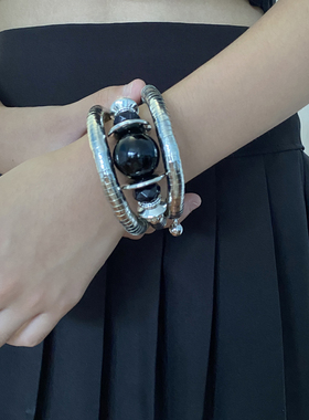 夸张女金属黑色玛瑙串珠手镯手链