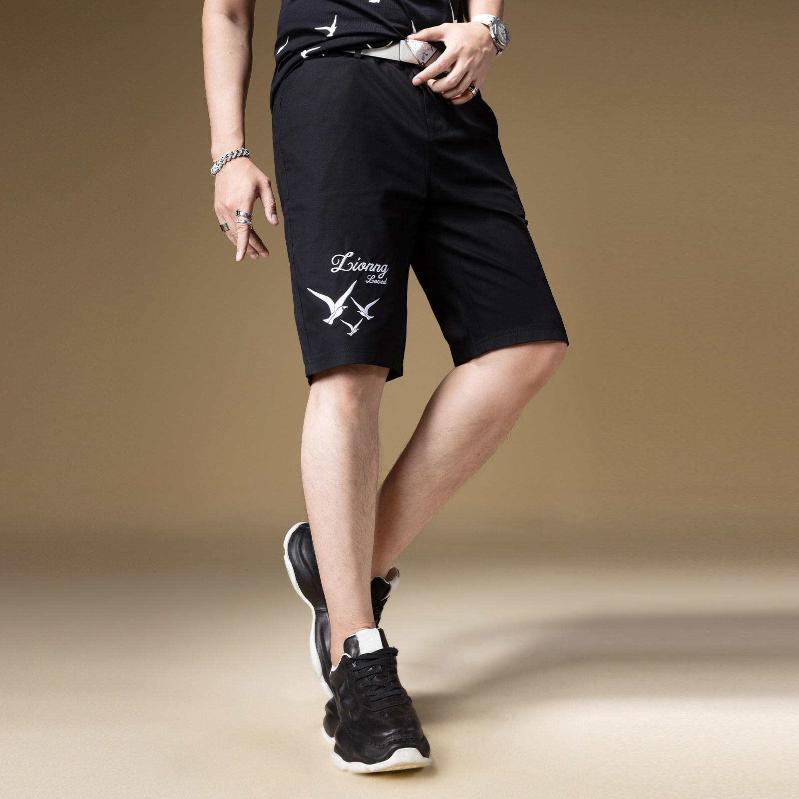 ZOUK海鸥刺绣美式5分短裤男2023新款潮流黑色男士轻奢休闲裤子夏,淘宝优惠券,粉丝福利购,淘宝优惠卷