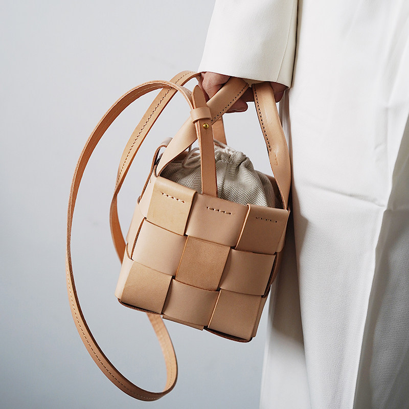 MISKSOLA复古手工植鞣皮编织小方包手提真皮斜挎水桶包设计师小众,淘宝优惠券,粉丝福利购,淘宝优惠卷