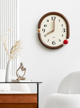 2025新款创意轻奢时钟挂墙装饰品