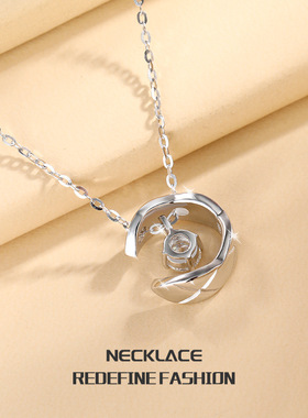 新款水冰月菱格纯银项链女S925精雕钢印镶嵌真莫桑石小香风锁骨链