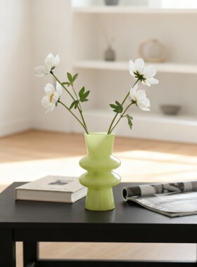 北欧简约绿色玻璃花瓶桌面摆件
