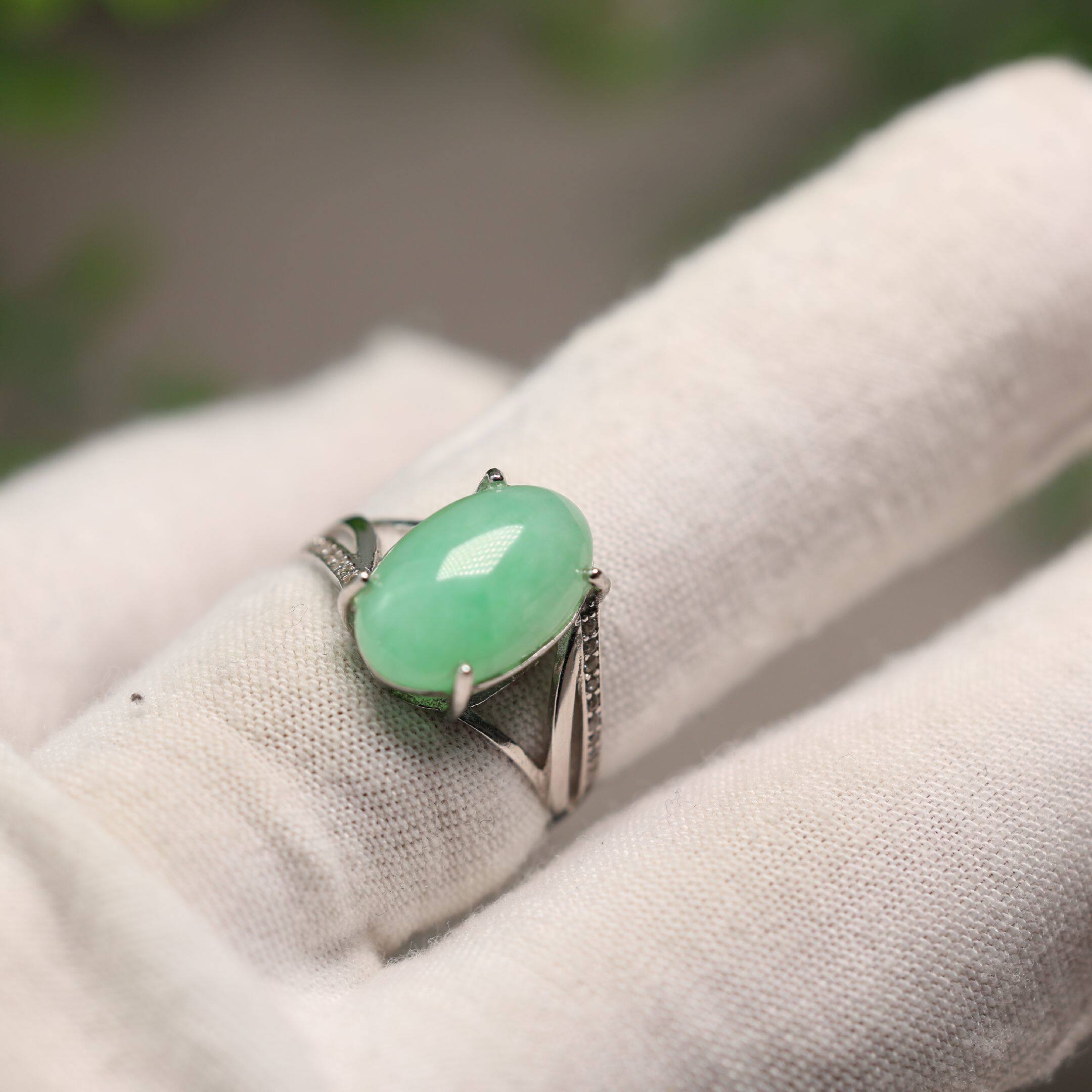 Waxy Yang Green Natural Grade A Jade Egg Ring