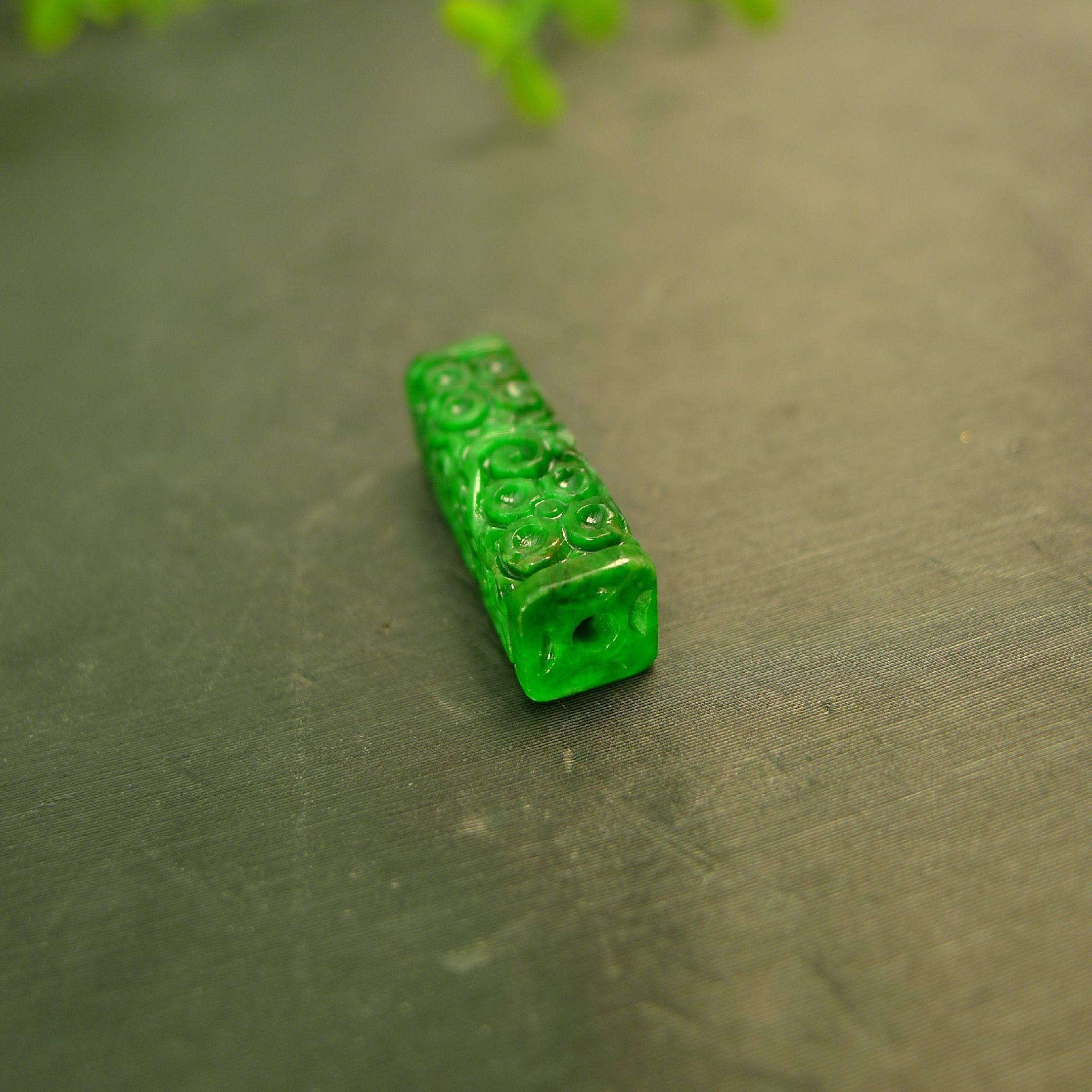 #J155满色辣绿缅甸天然A货翡翠长方柱条形路路通桶珠管珠,淘宝优惠券,粉丝福利购,淘宝优惠卷