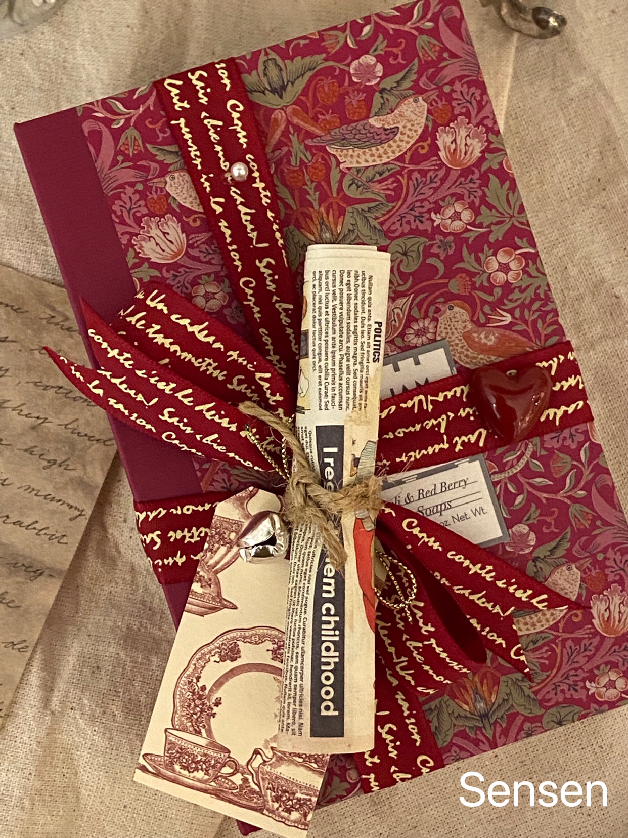 Morris & Co LOVE IS enough guest  檀香草莓 香皂 50g X4 现货 - 图1