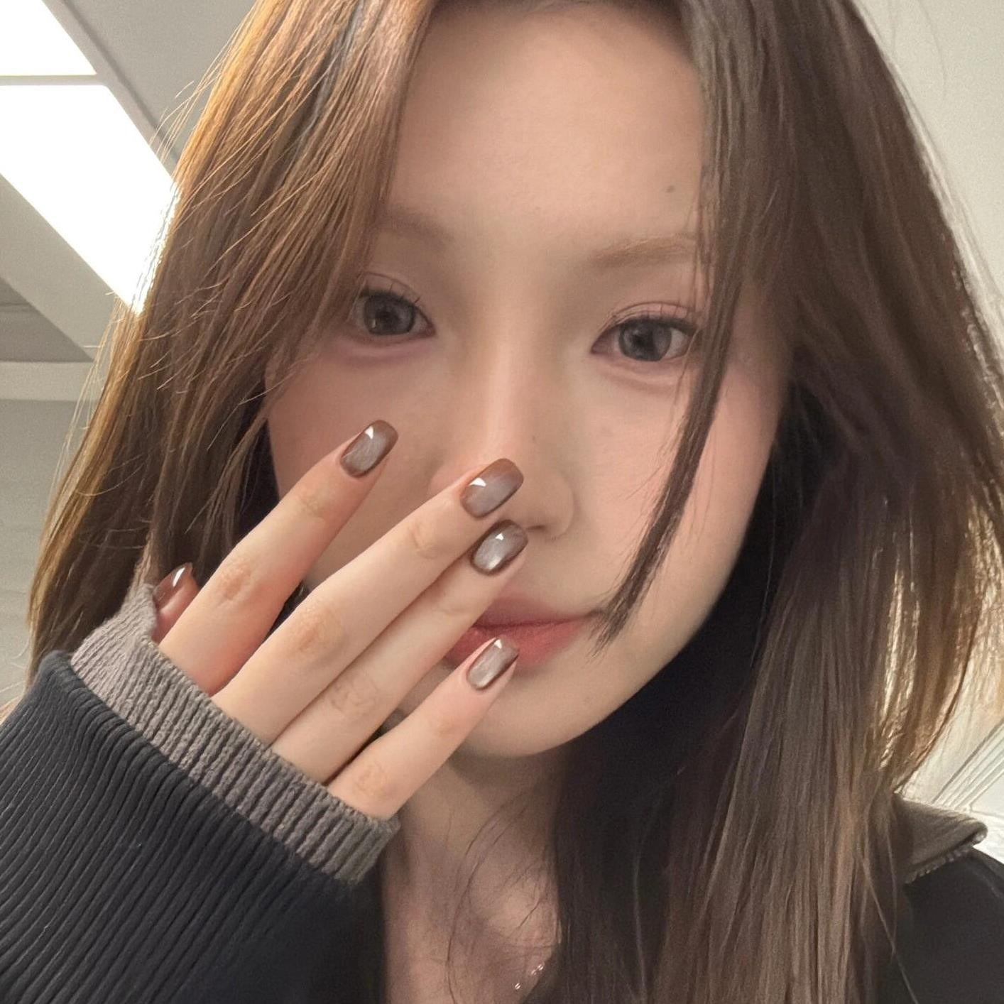 2025年棕色纯手工穿戴甲美拉德秋冬款猫眼高级简约显白百搭美甲,淘宝优惠券,粉丝福利购,淘宝优惠卷