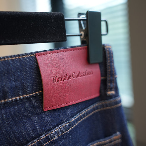 虫小小 松弛感宽边设计高腰显瘦休闲直筒牛仔裤女阔腿长裤春915N - 图0