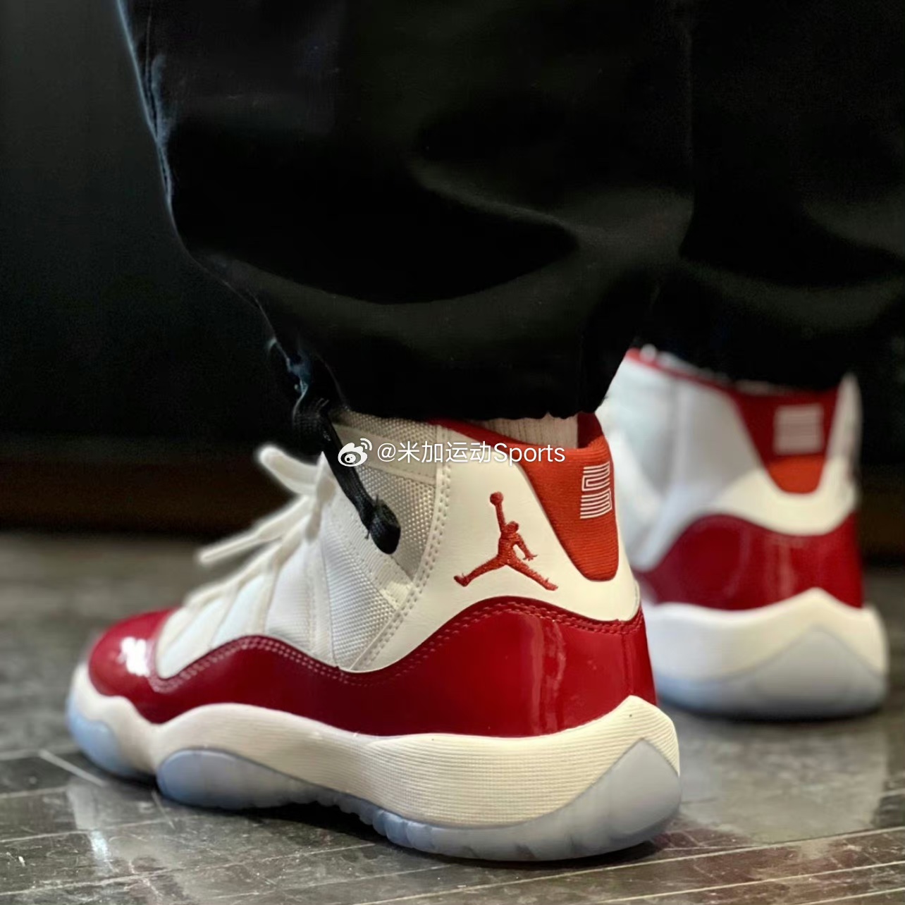 正品Air Jordan 11 AJ11樱桃白红 酷灰 大红 高帮篮球鞋CT8012 - 图1