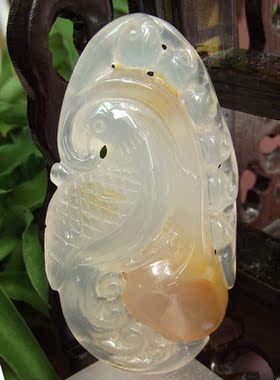 天然冰彩玉髓挂件晶洞聚宝盆男女