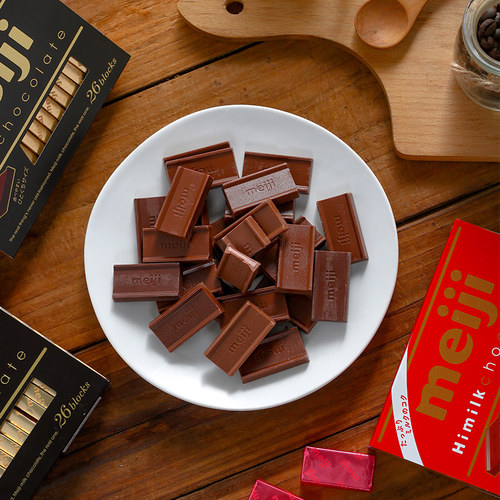 日本进口明治特浓牛奶钢琴巧克力草莓抹茶夹心朱古力网红黑巧零食 - 图0