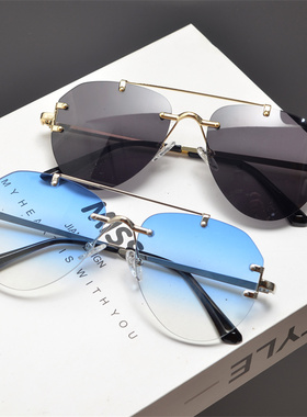 防紫外线蛤蟆镜复古男女铆钉墨镜