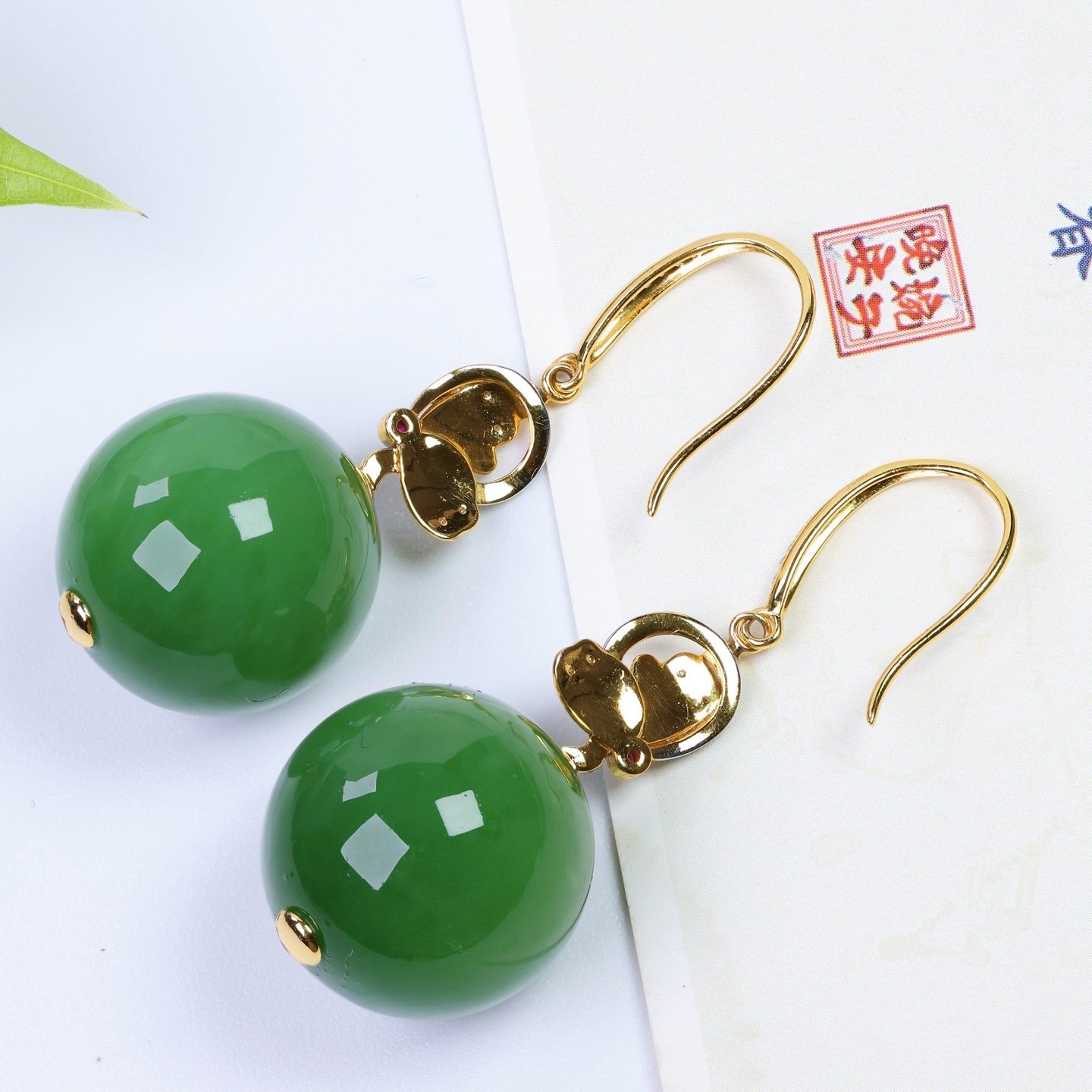 天然和田玉碧玉老料阳绿圆珠耳坠耳钩18k金镶嵌玉石耳饰送礼物,淘宝优惠券,粉丝福利购,淘宝优惠卷