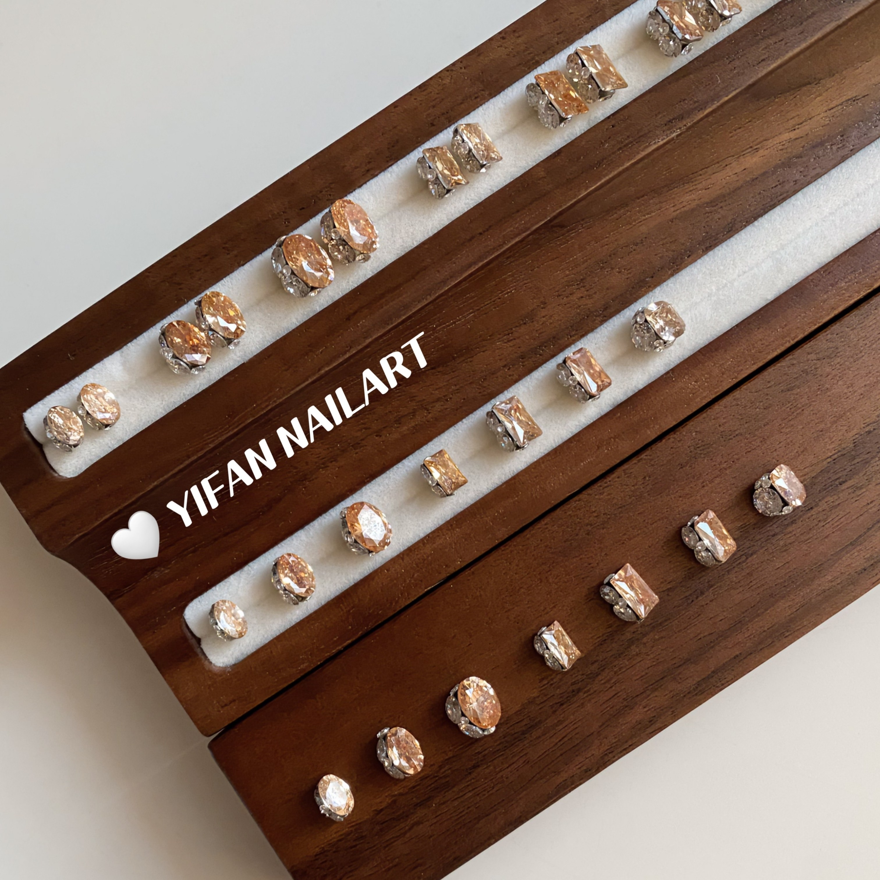 YIFANNAIL【成品堆钻】爆闪无底托香槟锆石堆钻 鸽子蛋美甲饰品D1,淘宝优惠券,粉丝福利购,淘宝优惠卷