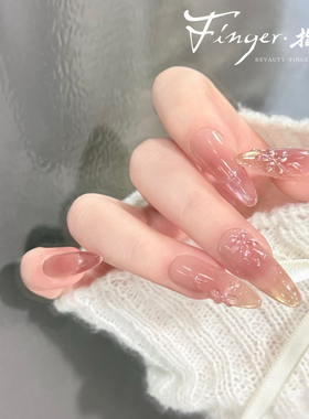 如花在野显白猫眼立体花瓣美甲