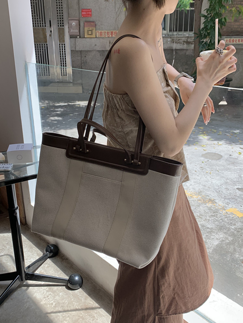 肥肥自制包包女 秋冬新款韩版小众设计大容量托特帆布单肩包潮 2022 肥肥自制包包女 秋冬新款韩版小众设计大容量托特帆布单肩包潮 2022