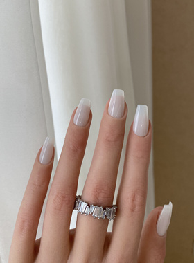 BOBBI NAILS纯色欧美大蜜美甲穿戴甲片透透果冻质感乳白色