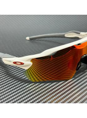 Oakley奥克利OO9208 72抛光白色Ruby男士65 mm太阳眼镜