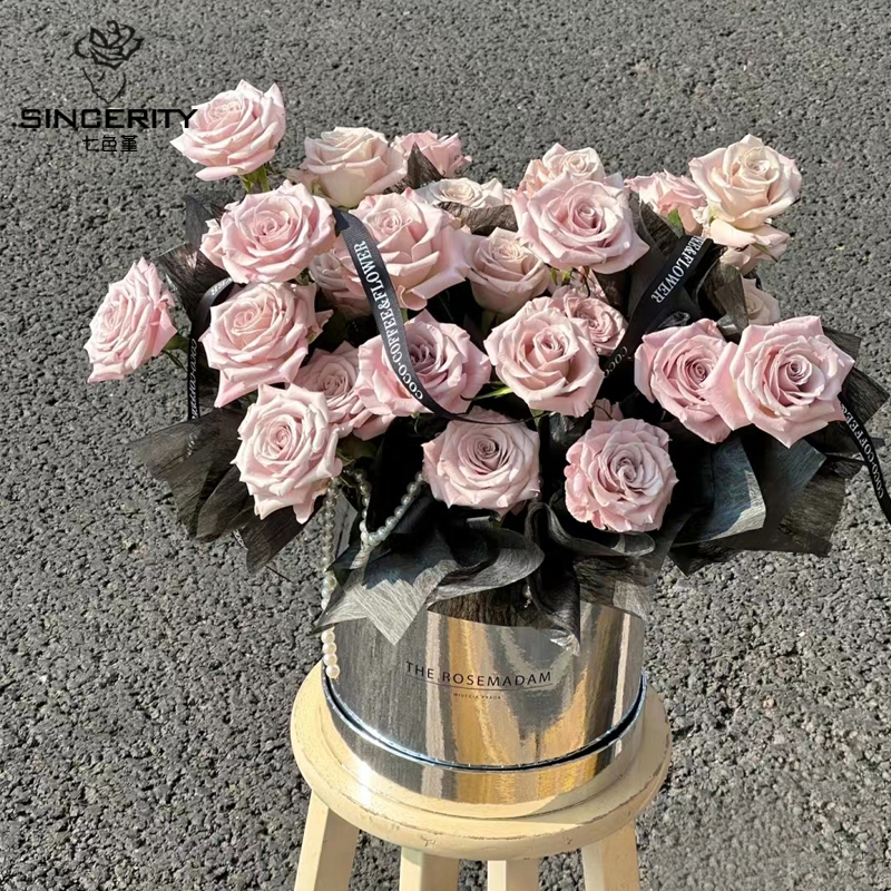 七色堇奥斯卡银色抱抱桶插花桶圆形花桶diy气球花束鲜花抱抱桶,淘宝优惠券,粉丝福利购,淘宝优惠卷