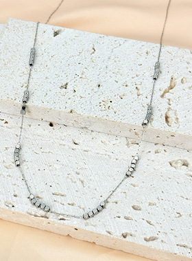 18K金项链女款小众设计感锁骨链轻奢高级素圈吊坠颈链送女友礼物