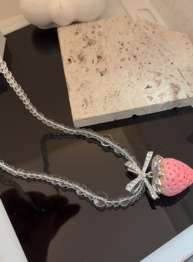 新款草莓项链女轻奢小众高级感吊坠2025年春夏新款锁骨链颈链