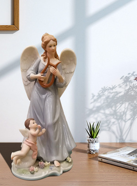 雅致西班牙天使家居客厅摆件抚琴