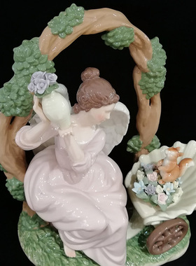 西班牙雅致风陶瓷天使礼品摆件