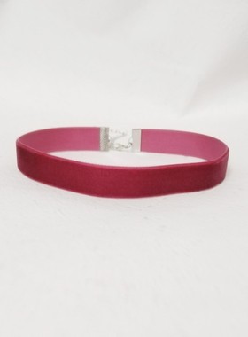 芭比同款百搭酒红丝绒颈链甜美