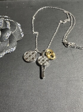 包邮黄铜周杰伦同款十字架锆石钥匙字母钥匙项链男女锁骨链轻奢风