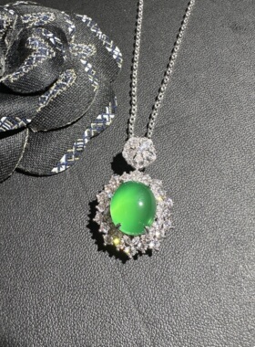 黄铜2026新款绿玉髓项链耳环套装女轻奢风高级感时尚送妈妈长辈